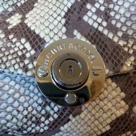 Henri Bendel Python Pattern Shoulder Bag with Silver Chain - Picture 2 of 5